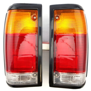 *NEW* TAIL LIGHT REAR LAMP for MAZDA BRAVO UF B2000 B2200 B2600 1985 -1996 PAIR